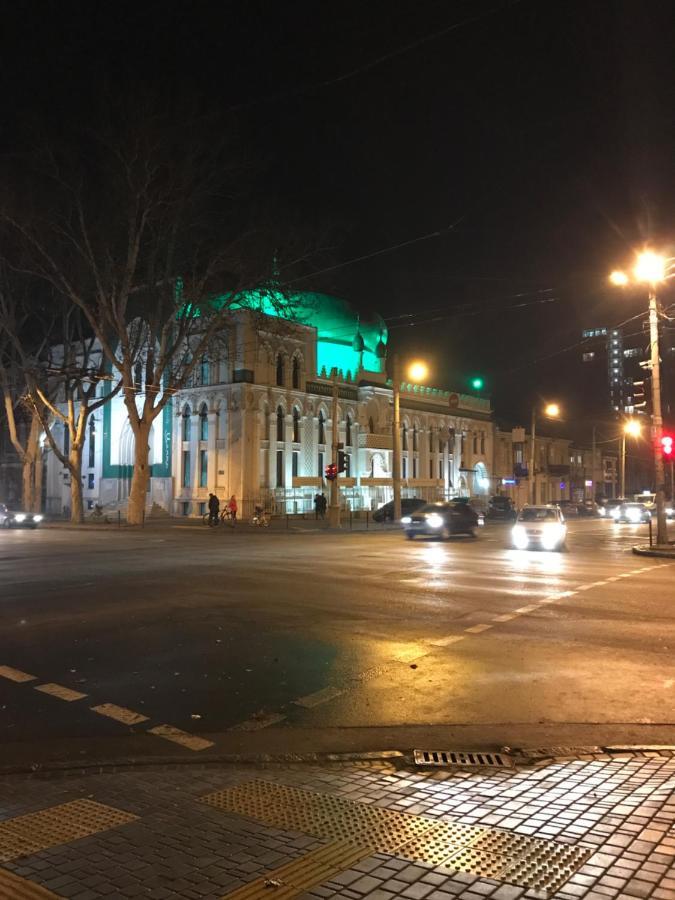 Атмосферная Квартира В Центре Одессы Odessa Luaran gambar